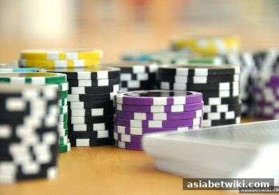 德州扑克局势判断进阶：亚洲博彩论坛教你玩转牌面、位置与心理