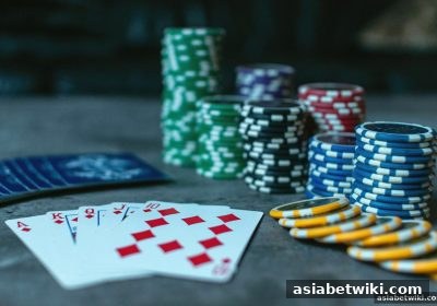 亚洲博彩论坛：麻将碰牌策略与好友奖励机制实战指南