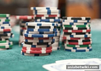 深度解析牌九玩法：亚洲博彩论坛带你掌握牌型与策略要点