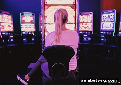 亚洲博彩论坛深度解析：电子游艺中特殊符号的机制与策略